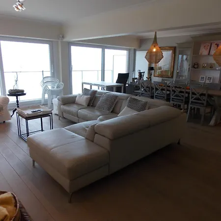 דירה Residentie Westend With Frontal Sea View מידלקרק