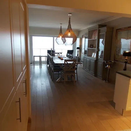 Residentie Westend With Frontal Sea View דירה *